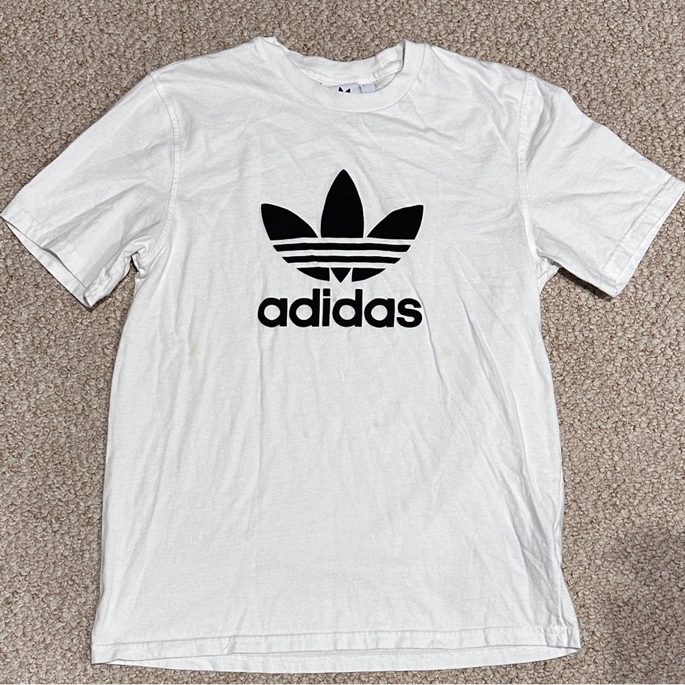 Like New Adidas Mens Short Sleeve White w Black Logo Graphic T-Shirt
